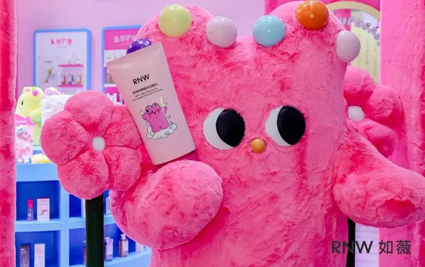 RNW×奶噗噗：当“毛孔护理专家”遇上治愈系顶流